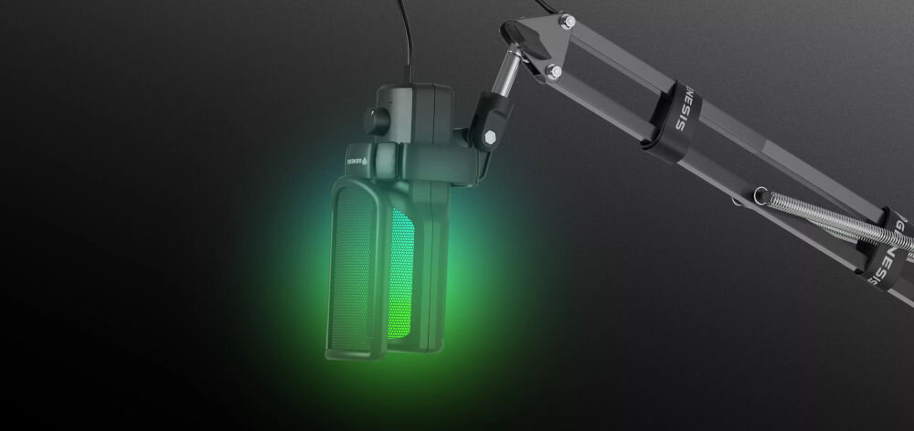 Mikrofon GENESIS Radium 251 Jednokierunkowy / Kardioidalny Czarny prezentacja mikrofonu z włączonym podświetleniem na ciemnym tle podświetlenie RGB dynamiczna zmiana barw