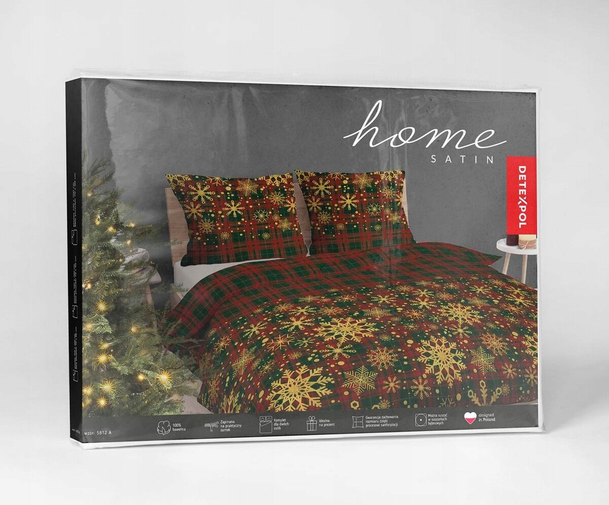 Opakowanie pościeli z motywem świątecznym w kolorach czerwonym, zielonym i złotym, z widocznym napisem \'home SATIN\' oraz logo \'DEKPOL\'.