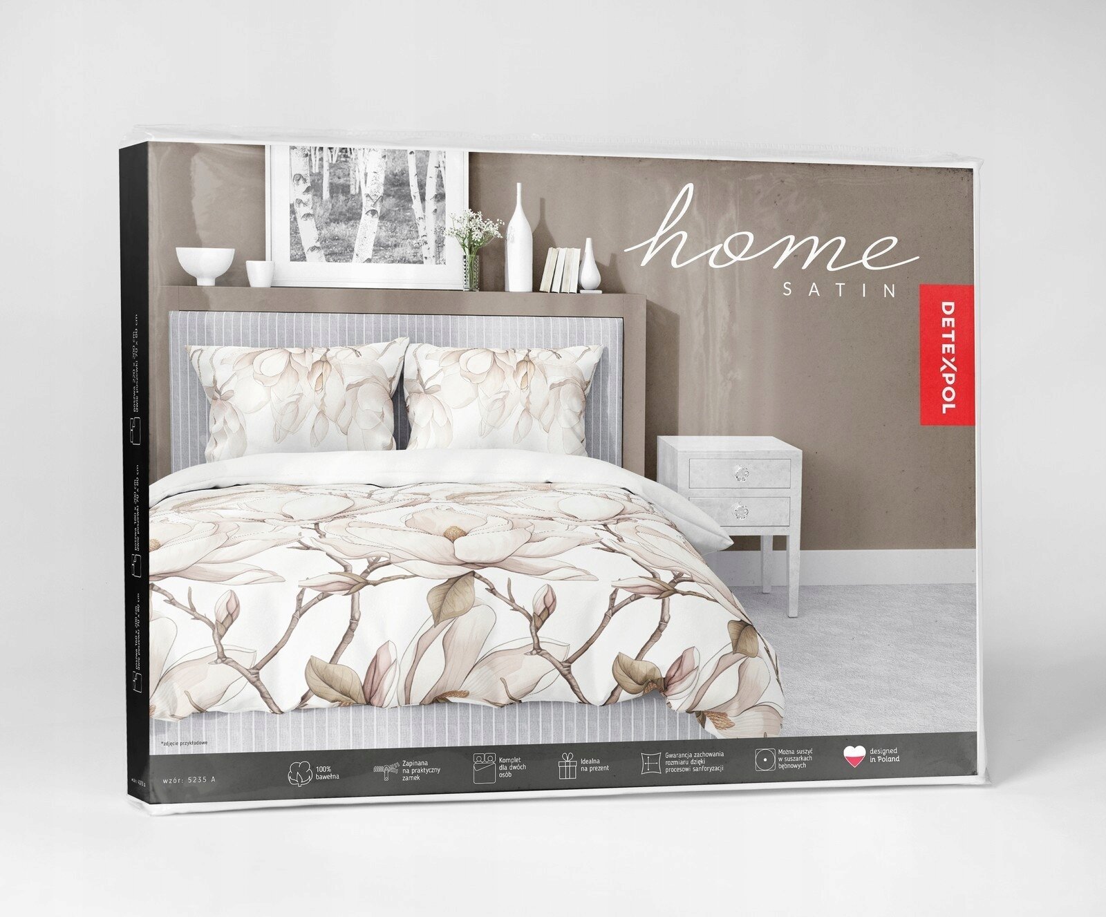 Opakowanie pościeli z wzorem kwiatowym, z napisem \'home SATIN\' oraz logo \'DETEXPOL\'.