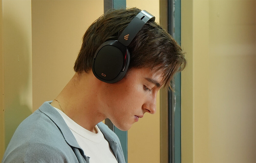 Słuchawki nauszne EDIFIER WH950NB dźwięk jakość połączenie łączność pasmo impedancja muzyka gry filmy sterowanie bluetooth 