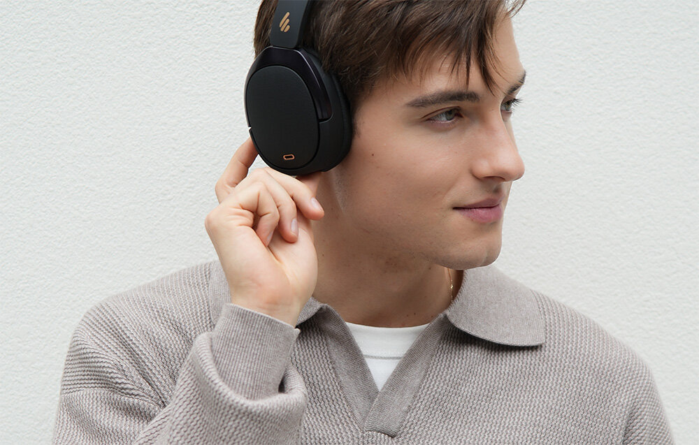 Słuchawki nauszne EDIFIER WH950NB dźwięk jakość połączenie łączność pasmo impedancja muzyka gry filmy sterowanie bluetooth 