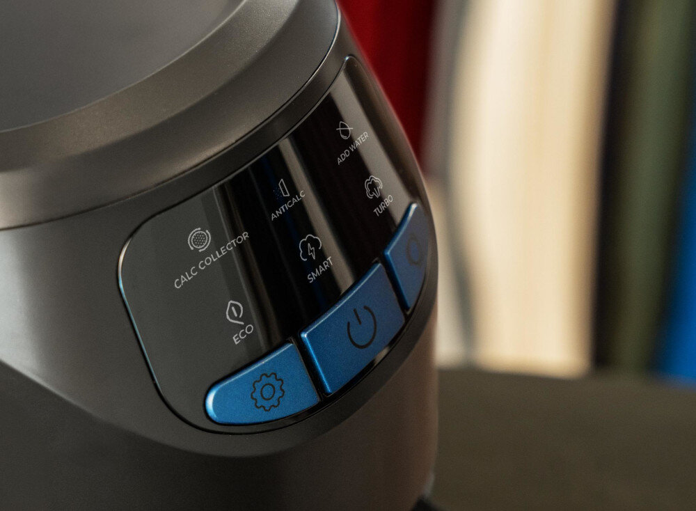 Generator pary CECOTEC IronHero V-2400 Dopasowanie do rodzaju tkanin Wyświetlacz LED ustawienie jednego z trzech trybów pary