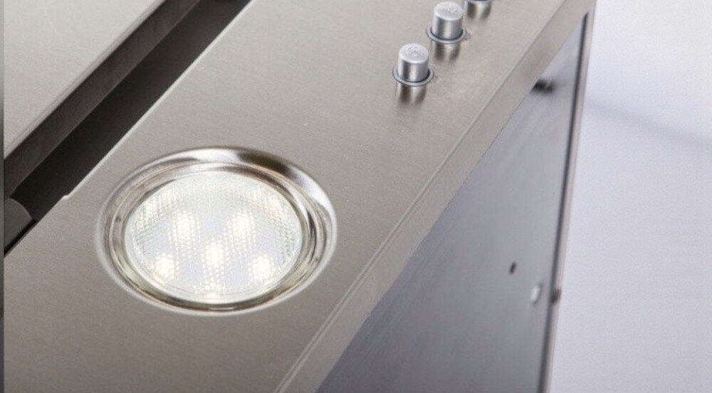 OKAP GLOBALO RETIO 60.2 INOX Zbliżenie na okap kuchenny: lampa LED i trzy przyciski sterujące, stal nierdzewna światło oświetlenie Energooszczędne diody LED większy komfort oszczędności