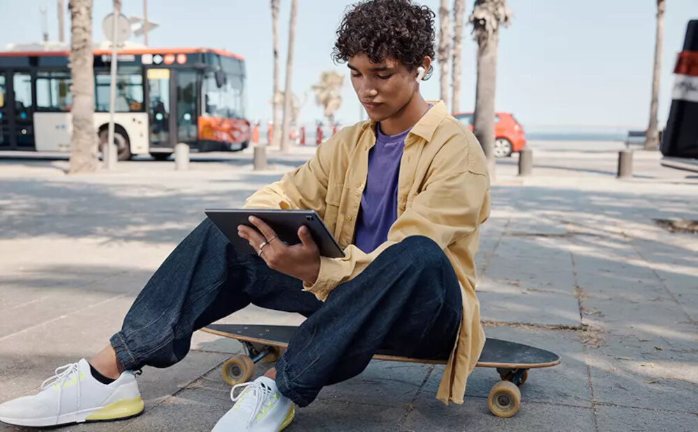 Słuchawki dokanałowe JBL Tune 235 talkthru ambient aware aktywna redukcja szumów smart ambient