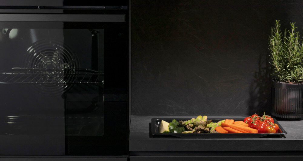 PIEKARNIK HISENSE BSA65334ABDG funkcja Preheat Assist szybkie nagrzewanie efektywne grzanie wysoka temperatura