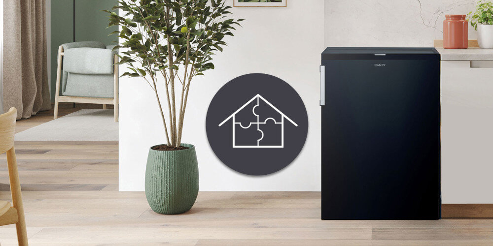 ZAMRAŻARKA CANDY CNUQ2L58EBH wizualizacja kuchnia szafki zamrażarka front zamknięta wygląd czarny kolor ikona dopasowana do wnętrza prosta forma wysoka jakość funkcjonalność