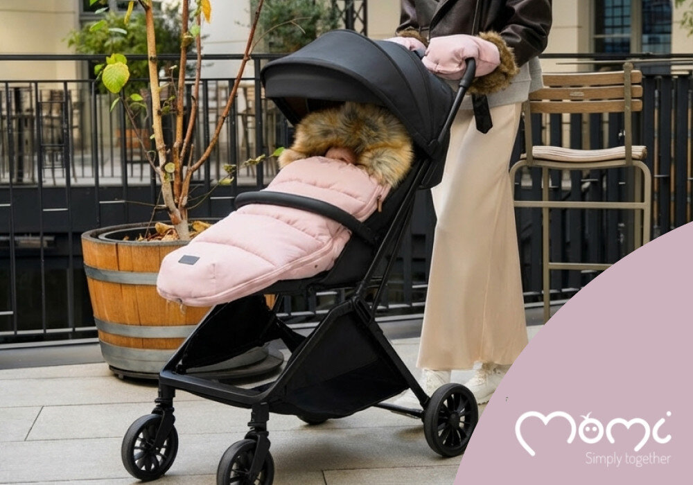 Śpiworek MOMI Cozy Różowy wygląd design tło wizualizacja Komfort w każdym spacerze