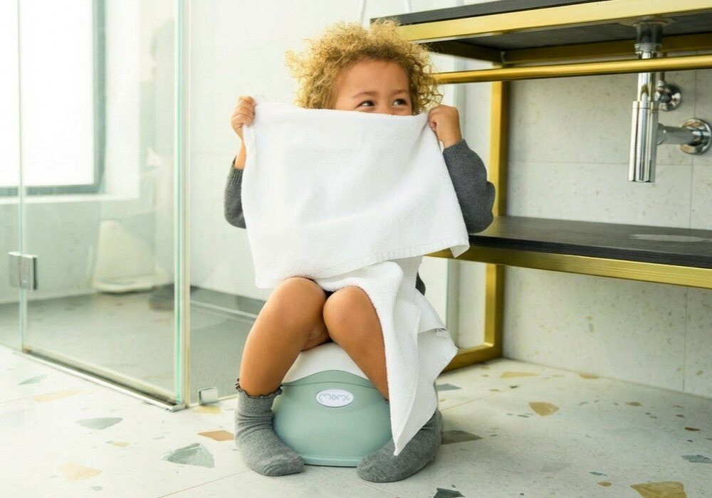 Nocnik MOMI Dito Zielony Antypoślizgowy spód Gumowe podkładki  poczucie bezpieczeństwa  skupienie