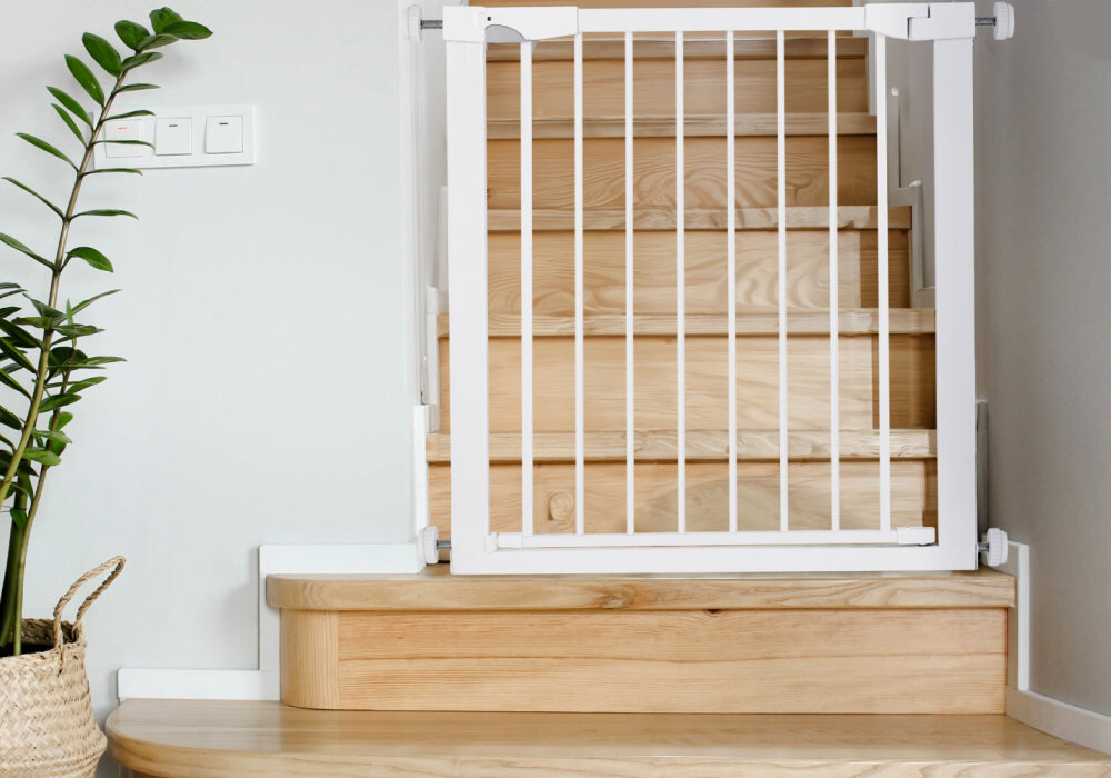 Barierka zabezpieczająca MOMI Paxi Plus AKCE00046 wydzielenie przestrzeni  Montaż przy schodach lub w przejściu 