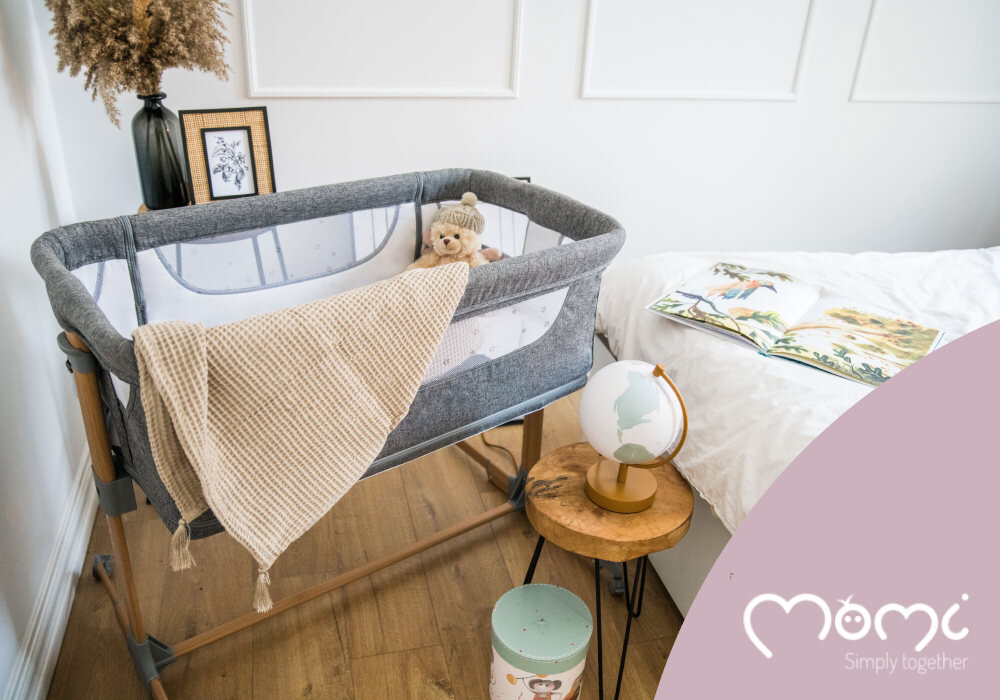 Łóżeczko MOMI Smart Bed 4W1 Szary wygląd design tło wizualizacja Bliskość w nocy i w dzień