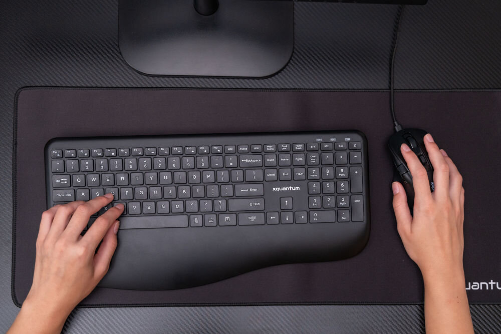 Klawiatura XQUANTUM WK300K nóżki podpórka pod nadgarstki