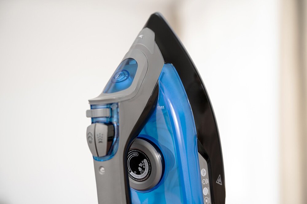 Żelazko ZELMER ZIR3220 Krokus regulacja temperatury, ochrona delikatnych tkanin, komfortowa praca