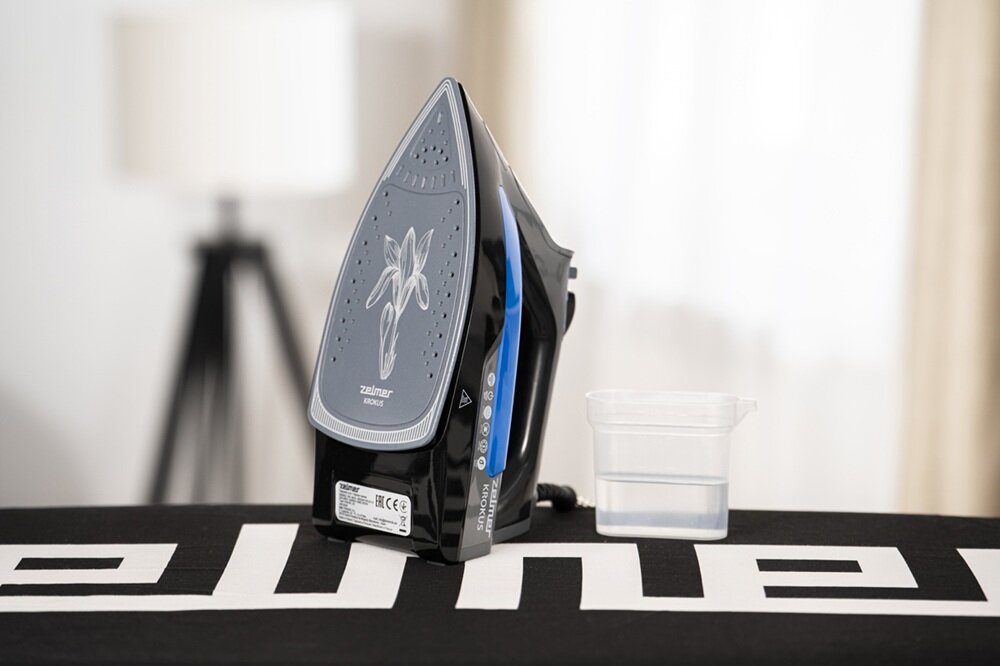 Żelazko ZELMER ZIR3220 Krokus lynne prasowanie, szybka praca i skuteczna