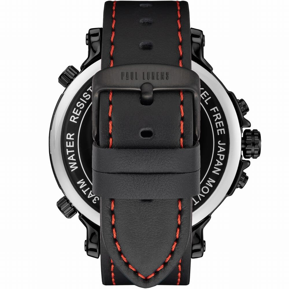Czarny pasek zegarka z czerwonymi przeszyciami, z widocznym napisem \'PAUL LORENS\' na zapięciu. Na kopercie zegarka widoczny jest napis \'3 ATM WATER RESISTANT\' oraz inne informacje techniczne.