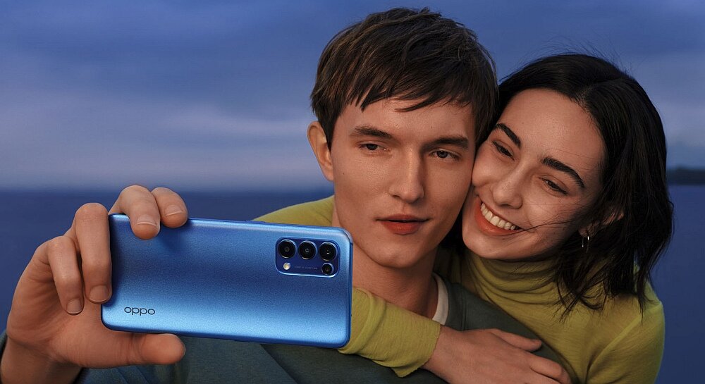 Smartfon OPPO Reno 5 5G zestaw 