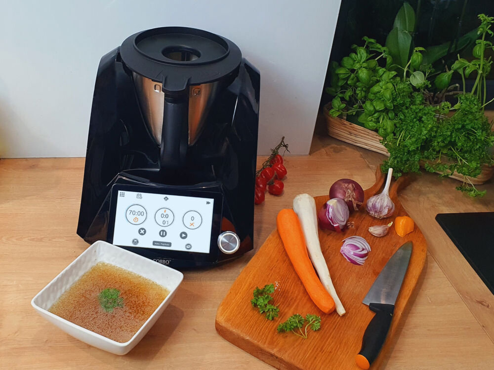 Robot wielofunkcyjny COBBO 7 Termorobot TC-7B (WiFi) 1500W z wbudowaną wagą i funkcją gotowania ekran dotykowy krok po kroku samodzielnie informuje czas temperatura obroty 