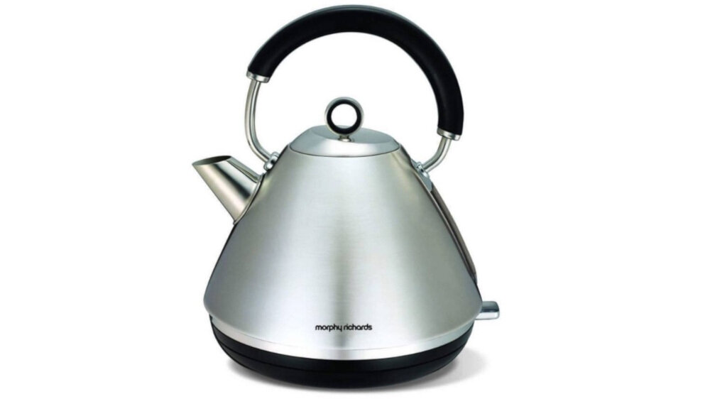Czajnik MORPHY RICHARDS 102104 Czarny  
