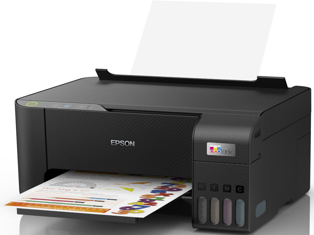 Urządzenie wielofunkcyjne EPSON EcoTank L3230 Druk w kolorze prezentacja urządzenia od przodu pod kątem na jasnym tle z wydrukowaną kartką kolorowy wydruk zdjęć efektowne dokumenty