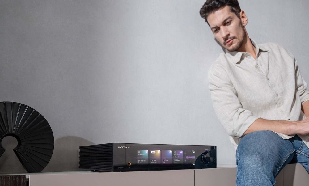 EVERSOLO DAC-Z10 podwójny DAC AK4191 AK4499 DSD512 PCM 768kHz wysoka rozdzielczość, przetwornik stojący na komodzie w pomieszczeniu