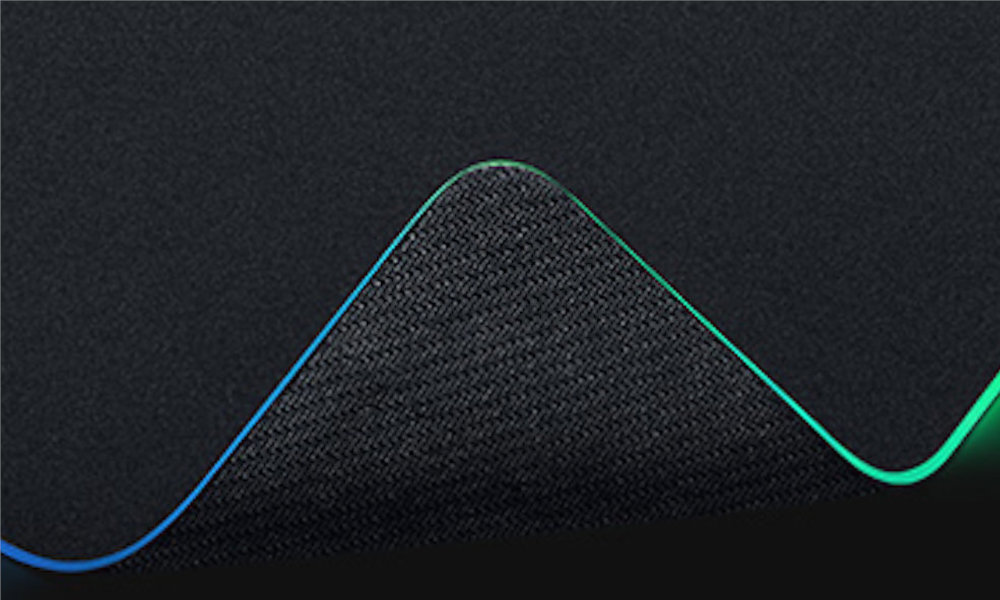 Podkładka RAZER Strider Chroma - Antypoślizgowy spód