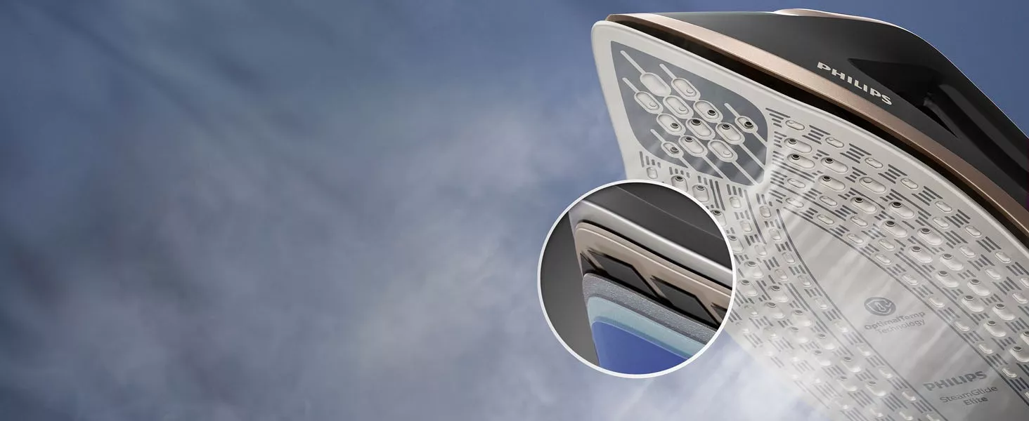 Obraz przedstawia stopę żelazka z widocznymi otworami parowymi i logo \'PHILIPS\'. Na stopie znajduje się napis \'OptimalTemp Technology\' oraz \'SteamGlide Elite\'.