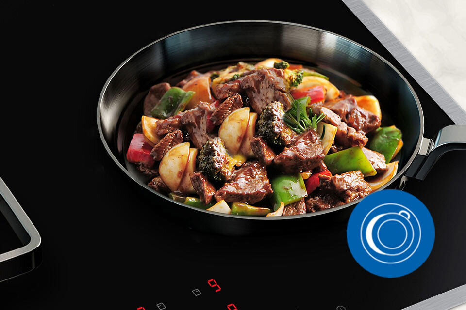 Patelnia na płycie indukcyjnej Samsung NZ64T3707C1