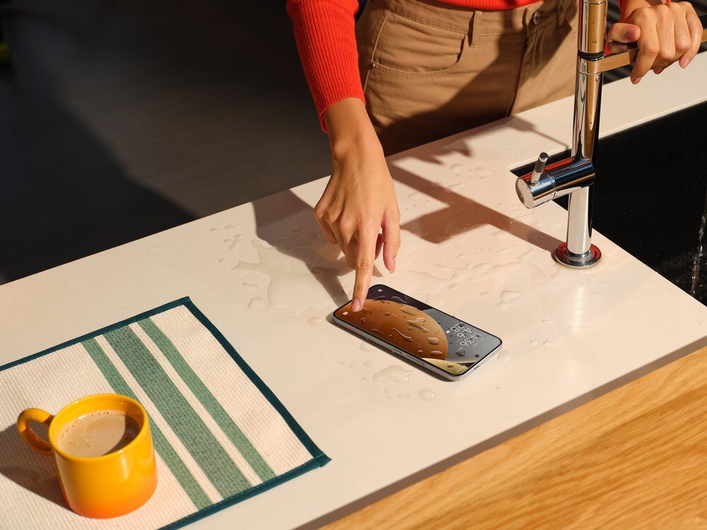 Smartfon XIAOMI Redmi Note 15 Pro+ 5G bateria krzemowo-węglowa o pojemności 6500 mAh technologia ładowania 100 W HyperCharge  Xiaomi Surge 