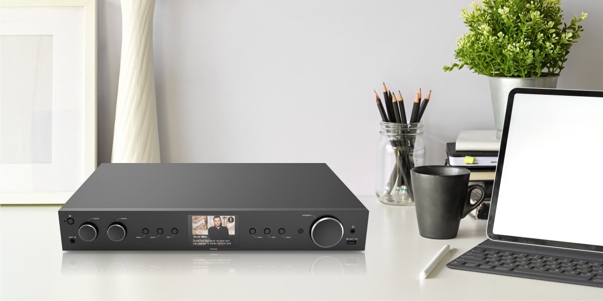 Tuner HAMA DIT2105 - Wygodne zapisy stacji, 30 miejsc pamięci, tworzenia ulubionych list, tuner od frontu stojący na blacie