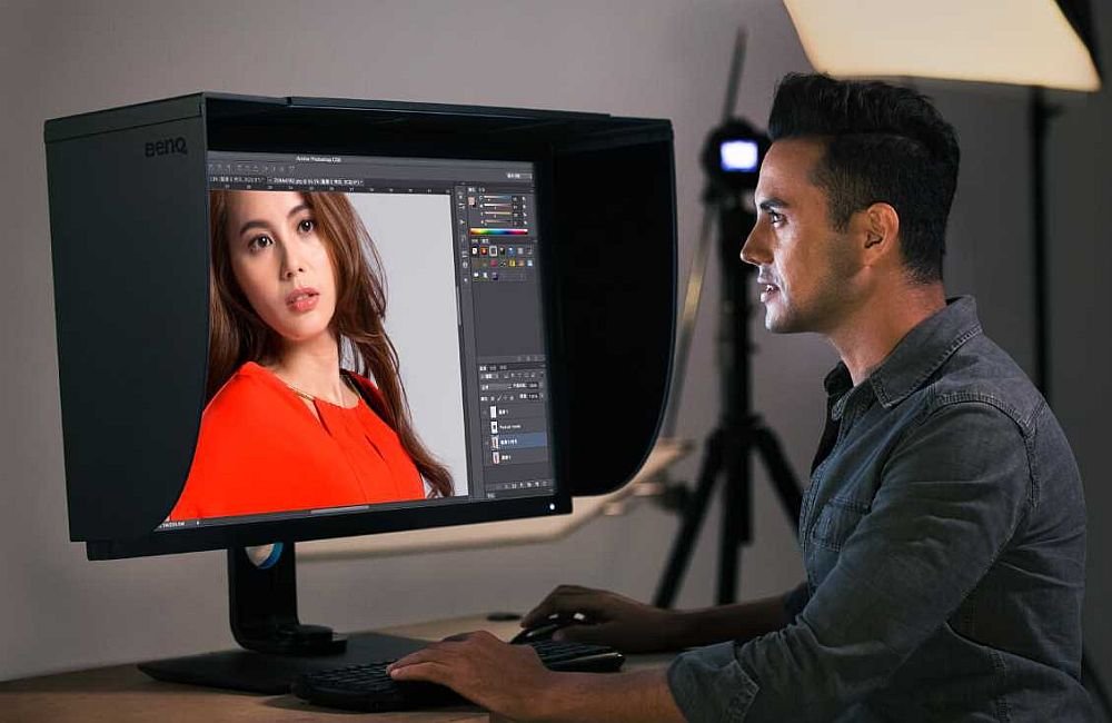 Monitor BENQ SW2700PT - Osłona Przeciwsłoneczna