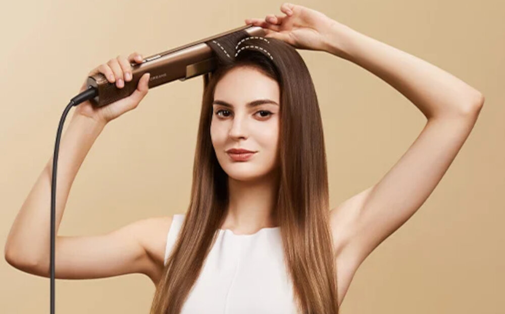 Prostownica DREAME Aero Straight Golden AMA10A 160 stopni zdjęcie lifestyle Więcej niż prostowanie tworzyć fale, podkręcać końcówki i zwiększać objętość fryzury
