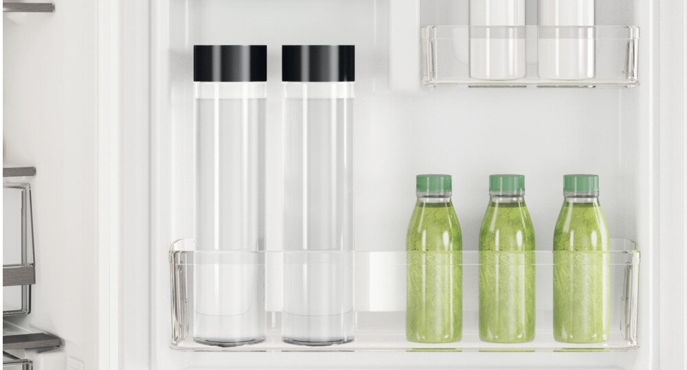 LODÓWKA WHIRLPOOL W7X 83A W regulowane półki drzwi zmiana wysokości regulacja dostosowanie przestrzeni