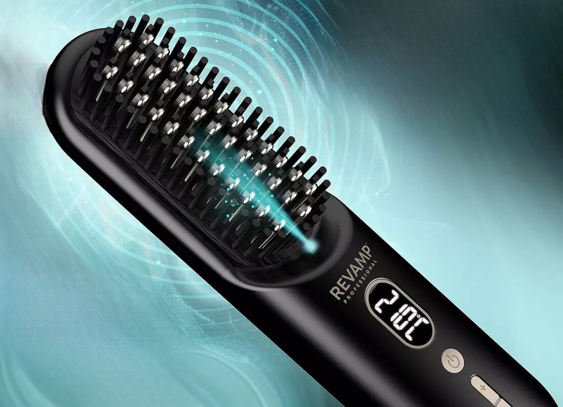 Szczotka prostująca REVAMP Straight & Go Ionic Hot Brush BR-1950 zdjęcie lifestyle Czytelny ekran LCD