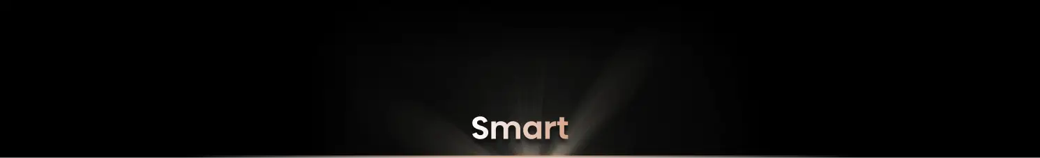 Na czarnym tle widoczny jest napis \'Smart\' z efektem świetlnym u dołu liter.