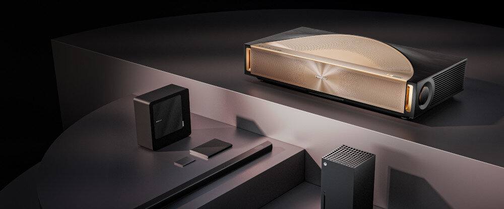 Laser TV HISENSE 100L9QD HDMI USB-C Wi-Fi 6E Bluetooth, laser stojący na postumencie wraz z innymi rzeczami