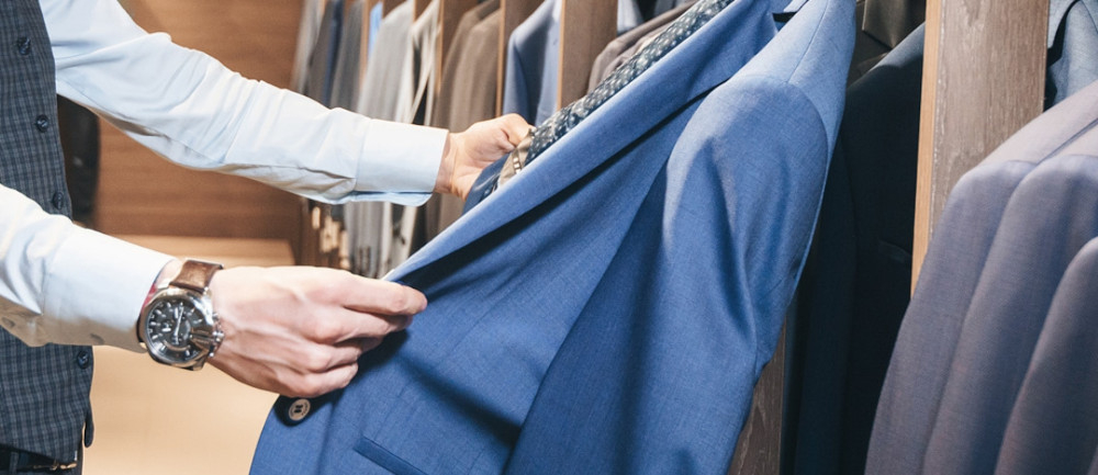 PRALKA HAIER HW90-B14979EU1-S I-PRO 7 PLUS 9KG 1400OBR AI SMART HON ABT REFRESH szybkie odświeżanie koszule płaszcze marynarki świeżość przyjemny zapach eleganckie ubrania