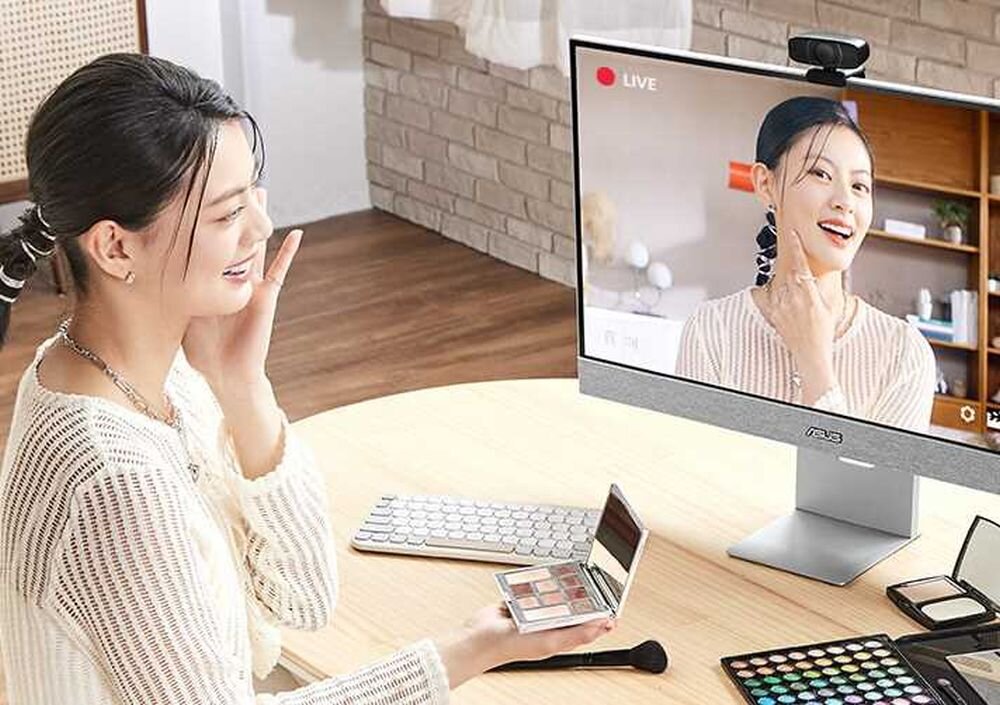 Monitor ASUS ZenScreen Smart MS27UC - Multi-Platform Live Streaming