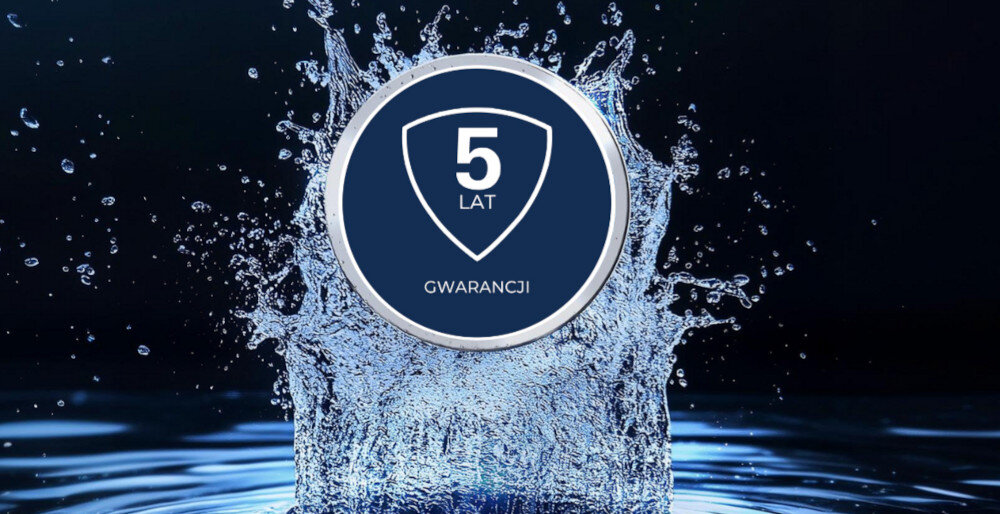 Zlewozmywak jednokomorowy GROHE K700 80-C 78/51 1.0 31652AP0 Na tle rozbryzgującej wody widoczny jest niebieski medalion z napisem „5 lat gwarancji”. Grafika symbolizuje długą ochronę produktu i jego niezawodność jakość 5 lat gwarancji niezawodność