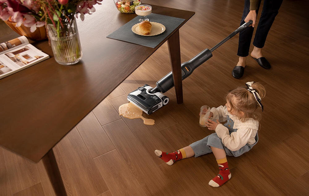 Odkurzacz ROBOROCK F25 ACE Odkurzanie i mopowanie zaschnięte plamy brud kurz technologia podwójnych skrobaków JawScrapers™ usuwa włosy zanieczyszczenia z wałka