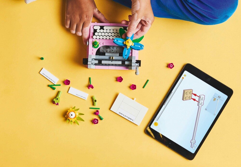 LEGO 31169 Creator 3w1 Maszyna do pisania z kwiatami    Pomoc 