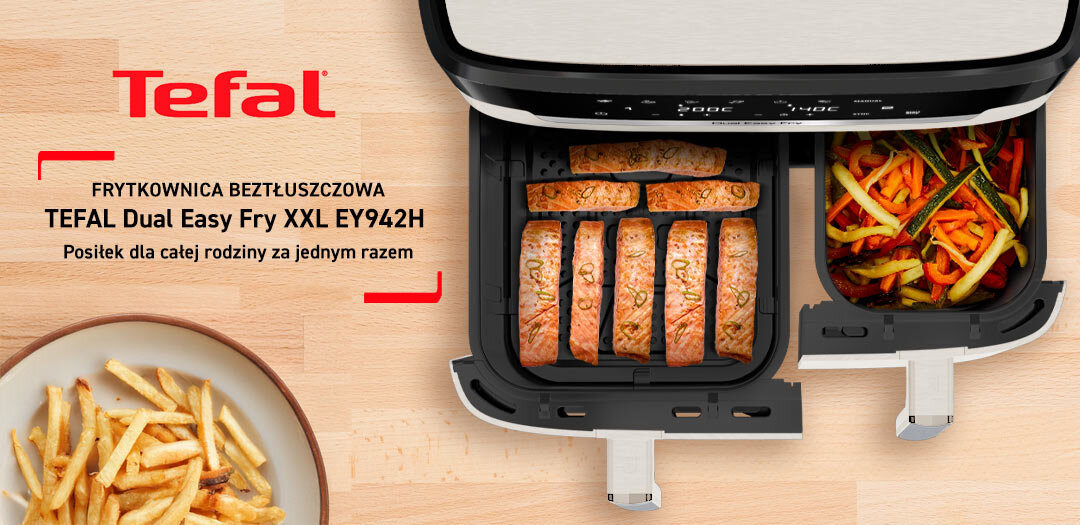 Na kuchennym blacie frytkownica Tefal Dual Easy Fry XXL EY942H z wysuniętymi koszami wypełnionymi jedzeniem. Obok frytki.