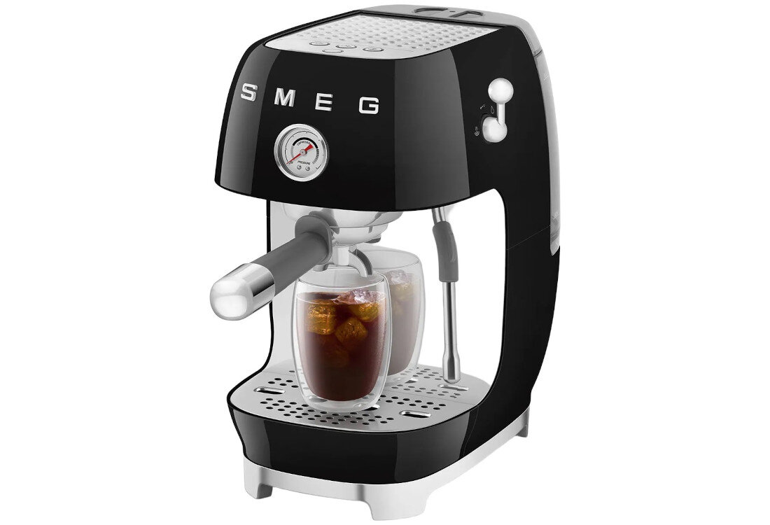 Ekspres SMEG ECF03BLEU Czarny (Cold Brew) Szybkie przygotowanie napoju System Thermoblock  w kilka sekund moc Espresso i Cold Brew kawa