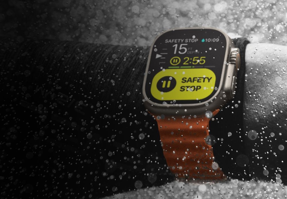 SMARTWATCH APPLE WATCH ULTRA 2   ekran bateria czujniki zdrowie sport pasek ładowanie pojemność rozdzielczość łączność sterowanie krew puls rozmowy smartfon aplikacja 