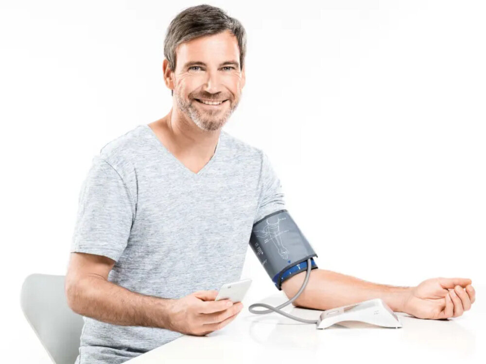 Ciśnieniomierz BEURER BM 85 Biały Precyzyjne monitorowanie pomiary ciśnienia oraz pulsu dokładność wiarygodne śledzenie parametrów zdrowotnych zdrowie samopoczucie