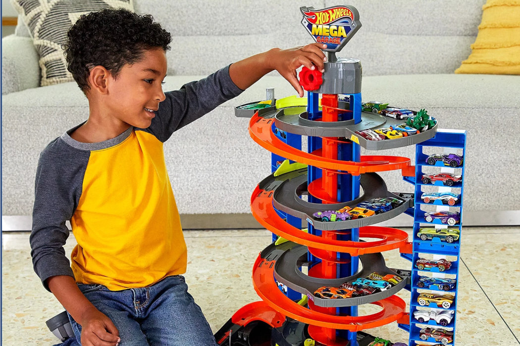 Tor Hot Wheels Zakręcony Mega Garaż GTT95 garaż samochód korbka parking piętra