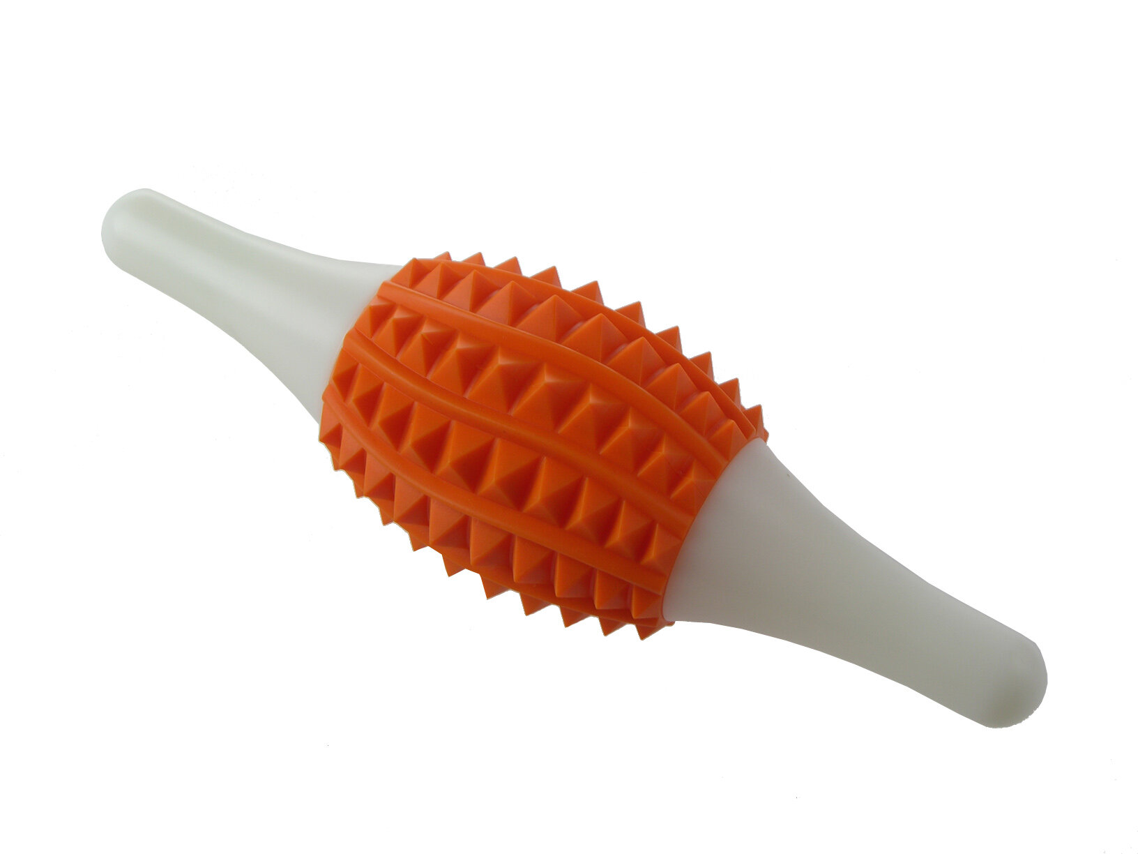 Produkt to silikonowy wałek z pomarańczową, kolczastą powierzchnią i białymi uchwytami po obu stronach.