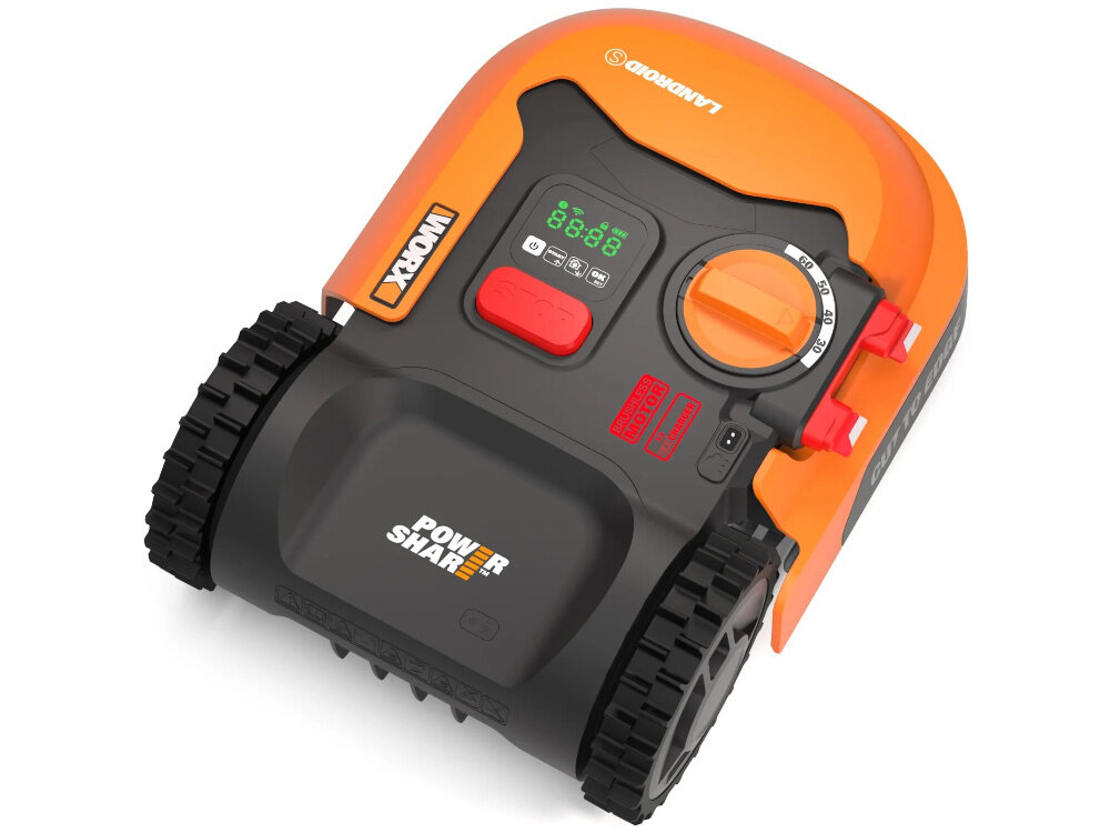 Robot koszący WORX Landroid S250 robot na białym tle widoczny z góry pod skosem poziom hałasu 63 dB cicha praca zadbany wygląd bez uciążliwego hałasu