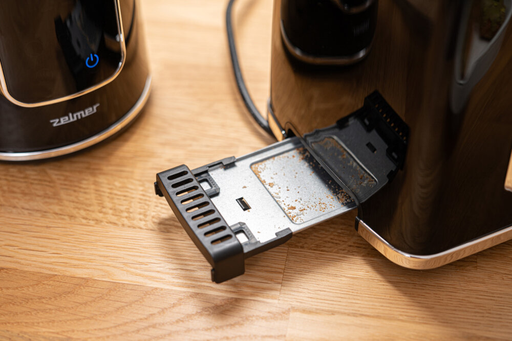 Toster ZELMER ZTS8065 Czarny  Wyjmowana tacka na okruchy czyszczenie wygoda komfort