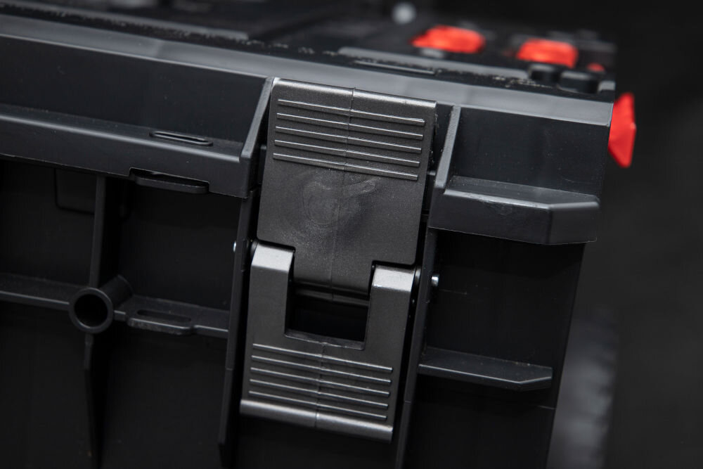 Skrzynka narzędziowa QBRICK System ONE 2.0 450 Vario Qbrick System ONE 450 Vario 2.0 wytrzymała skrzynia 120 kg nośność 50 kg podest