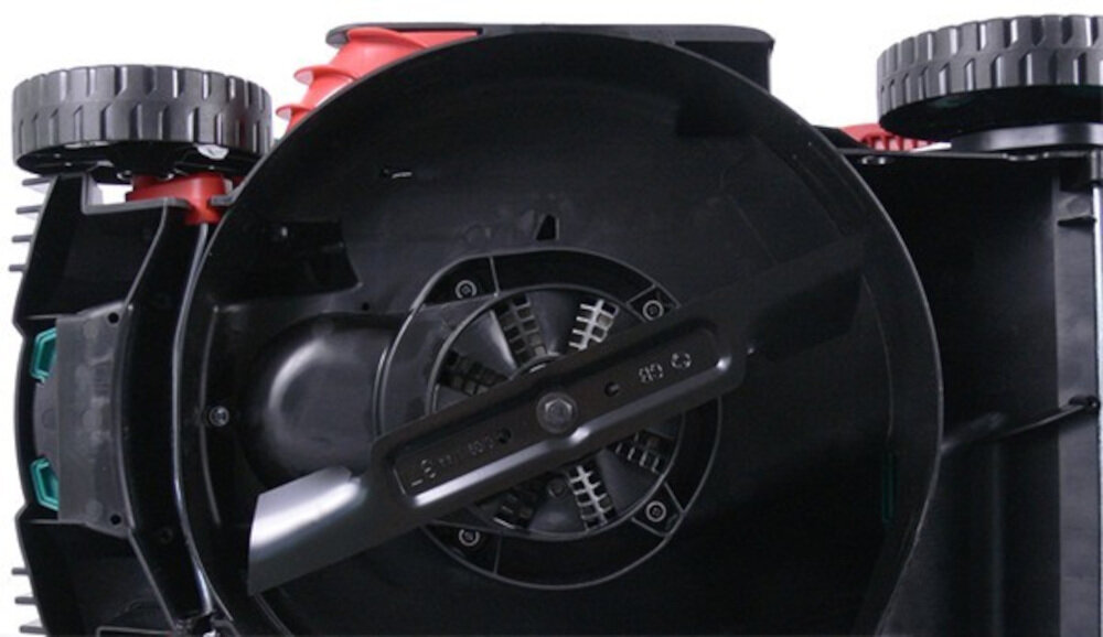 Kosiarka elektryczna BOSCH ARM 34 1300W nóż LeafCollect wyprofilowane noże kształtowanie krawędzi tnących szerokość robocza do 34 cm wysokość w zakresie od 20 do 70