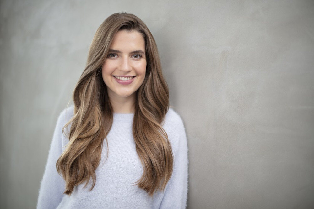 Szczotka prostująca BEURER HS 60 StylePro ergonomiczna konstrukcja jonizacja włosy moc